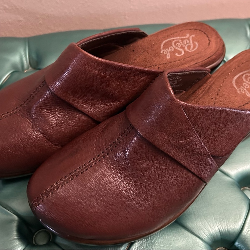 Women's Slip-On Leather Clog - Brown